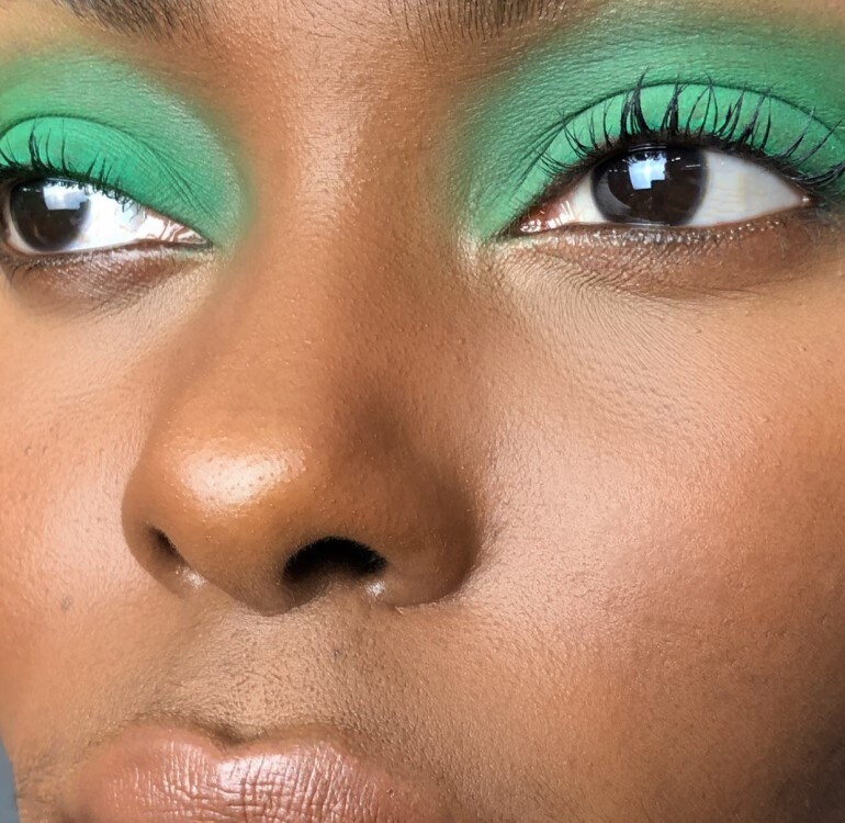 Single Shadow Green Eye Makeup